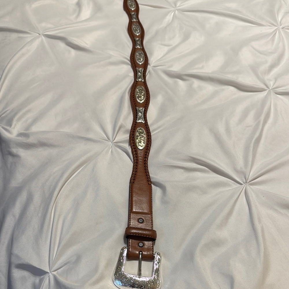 NWOT Elegant Brown Leather Silver-plate Western Belt Size 36
